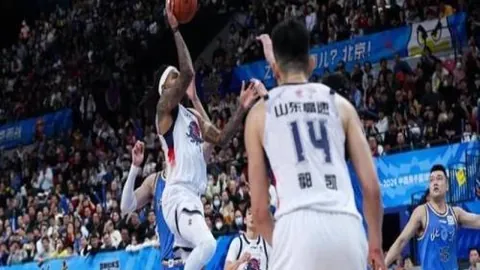 “重磅！足球巨星冈萨雷斯肌肉状况引发关注，官方全力开展深度检查！”